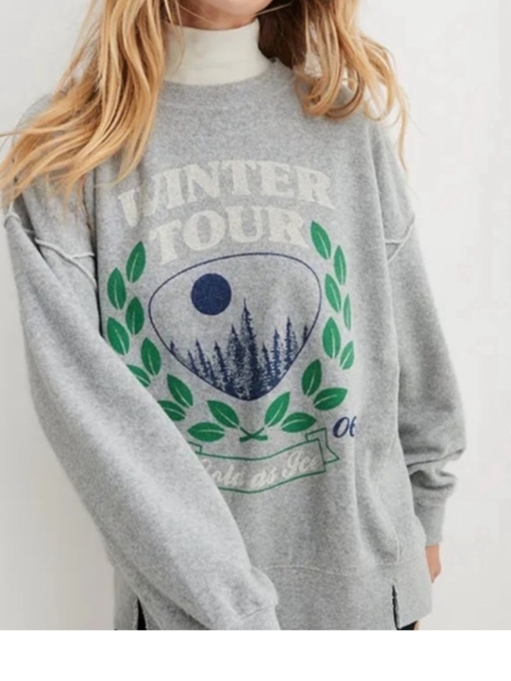 AERIE WINTER TOUR SWEATSHIRT